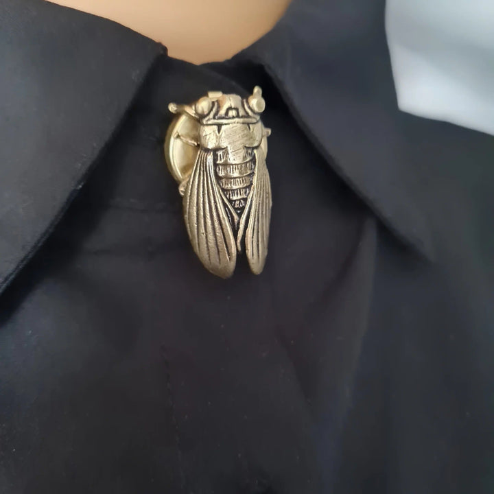1 Pair Entomologist Cicada Snap-On Shirt Button Covers - image 0