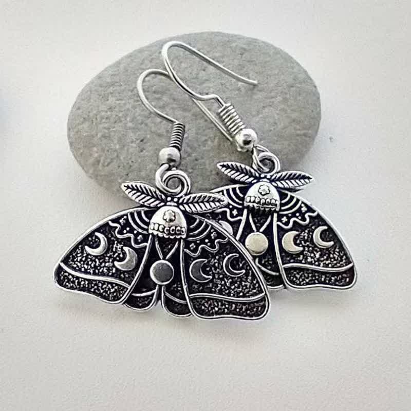 Witchy Vintage Gothic Death Moth & Skull Earrings - Antique Silver - image 5