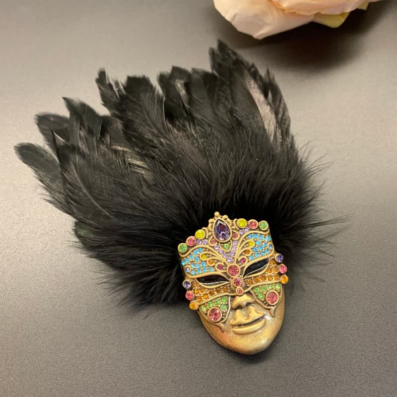 Primitive Tribes Mask Feather Brooch - image 2