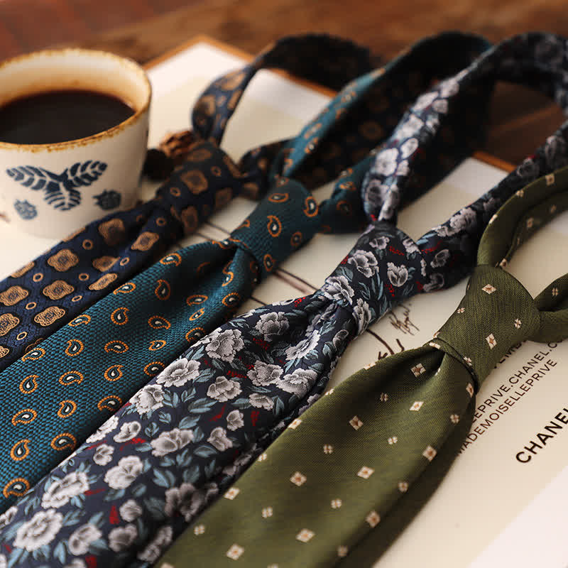 Men's Classic Elegant Floral Necktie - image 1