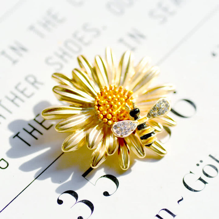 Women's Sweet Sunflower Bee Brooch - image 1