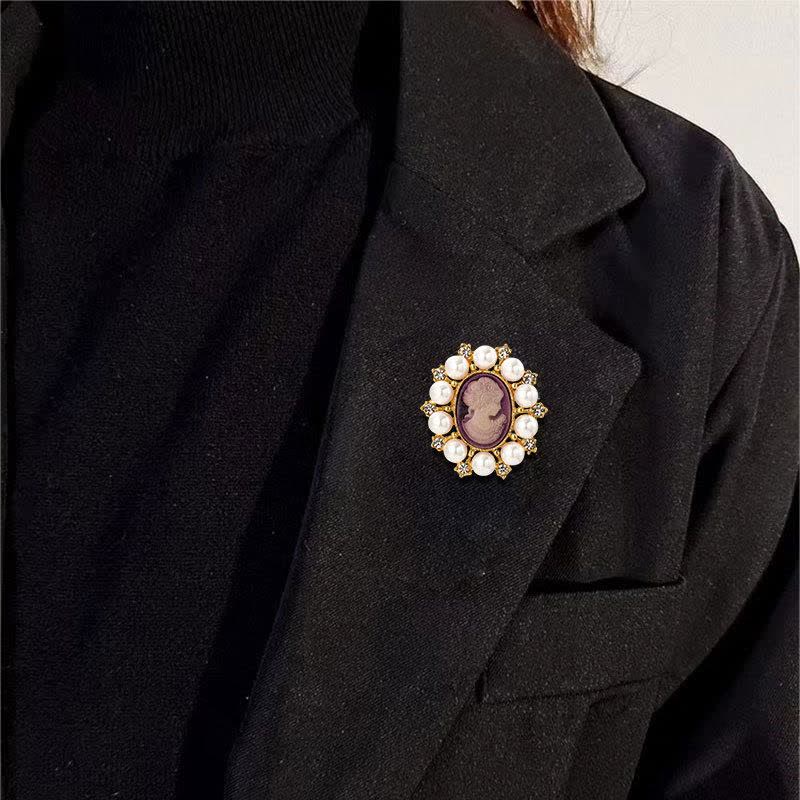 Women's Palace Relief Beauty Pearl Brooch - image 16