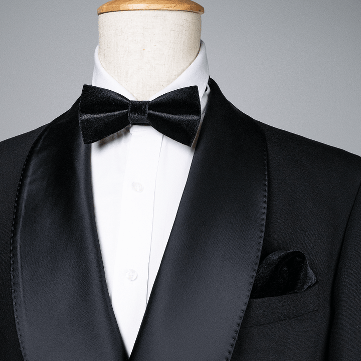 Men's Obsidian Black Solid Color Velvet Bow Tie - image 0