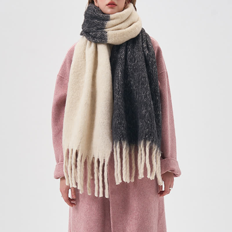 Women's Winter Simple Two-Tone Fringe Scarf - image 0