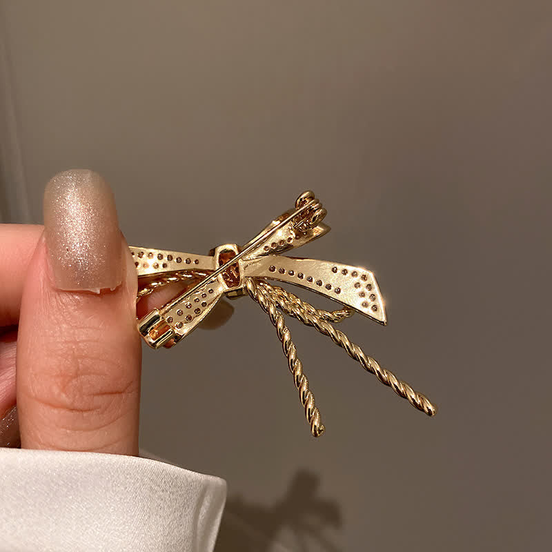 Women's Pretty Bowkont Zircons Brooch - image 3