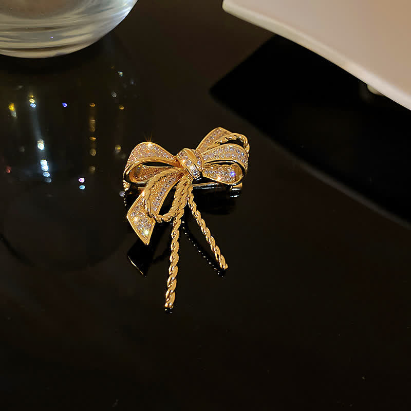 Women's Pretty Bowkont Zircons Brooch - image 4