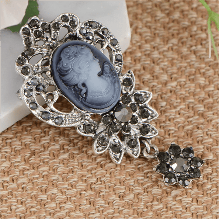 Women's Antique Cameo Lady Flower Brooch - image 5