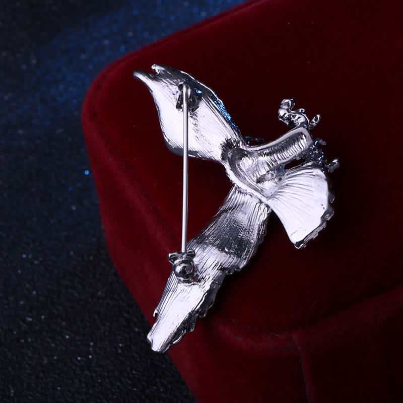 Men's Bald Hawk Green Eye Brooch - image 9