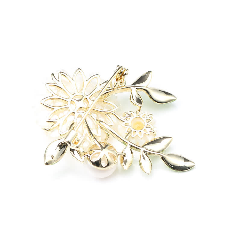 Women's Romantic Daisy Shell Pearl Brooch - image 7