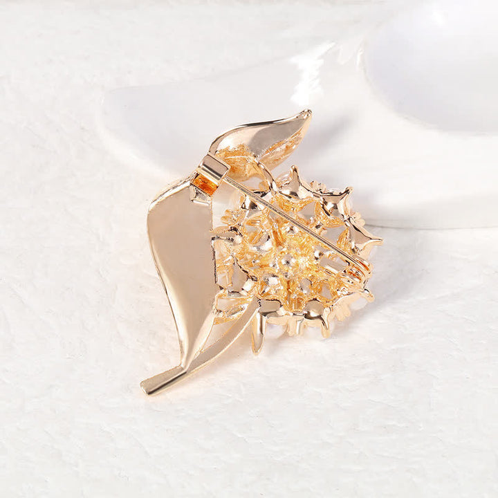 Women's Fresh Flower Pearl Brooch - image 4