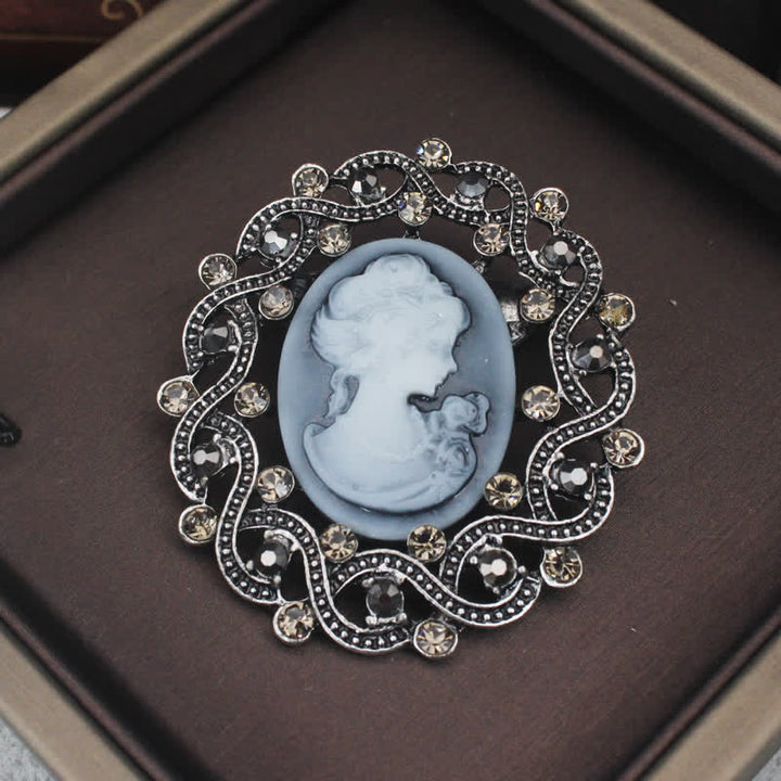 Women's Retro Century Queen's Cameo Brooch - image 4