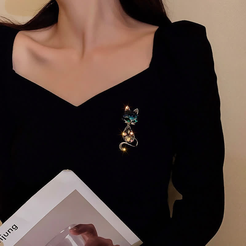 Women's Teal Eyes Fox Brooch - image 1