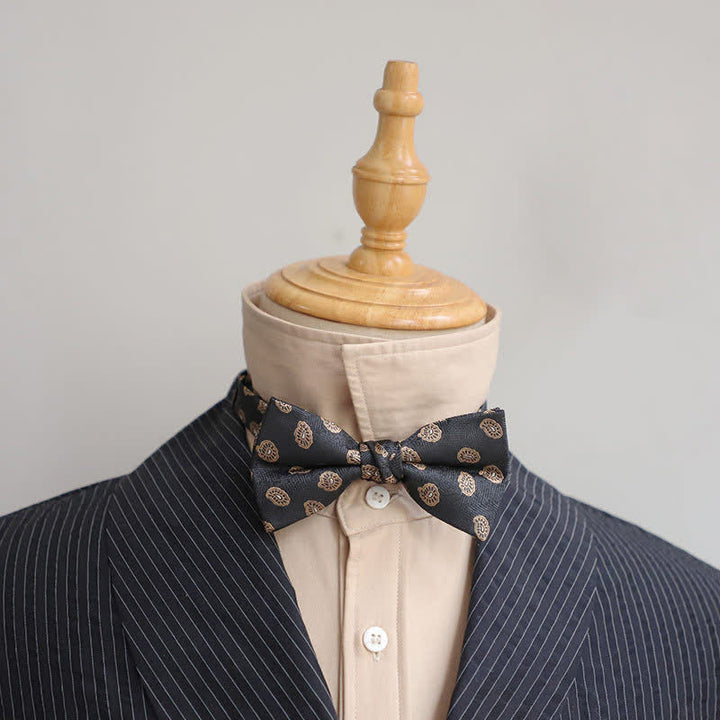 Men's Delicate Vintage Plain Bow Tie - image 1