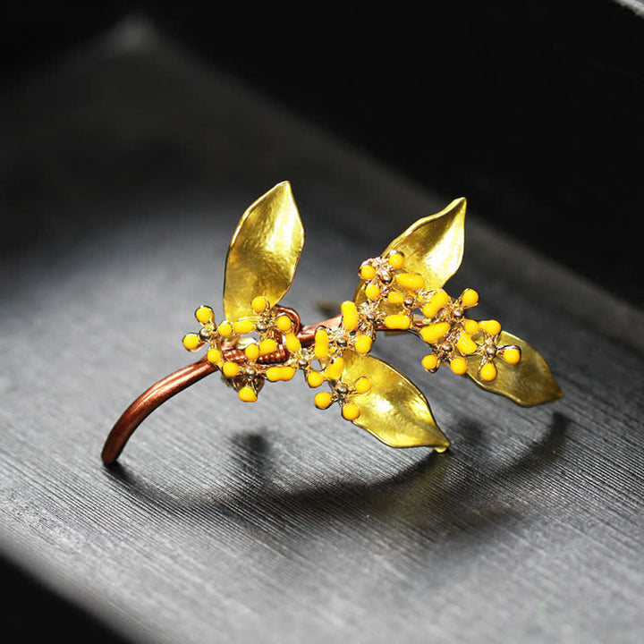 Women's Fragrans Leaves Branch Brooch - Gold - image 0