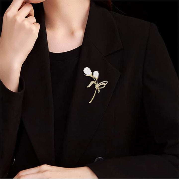 Women's Exquisite Tulip Pearl Brooch - image 4